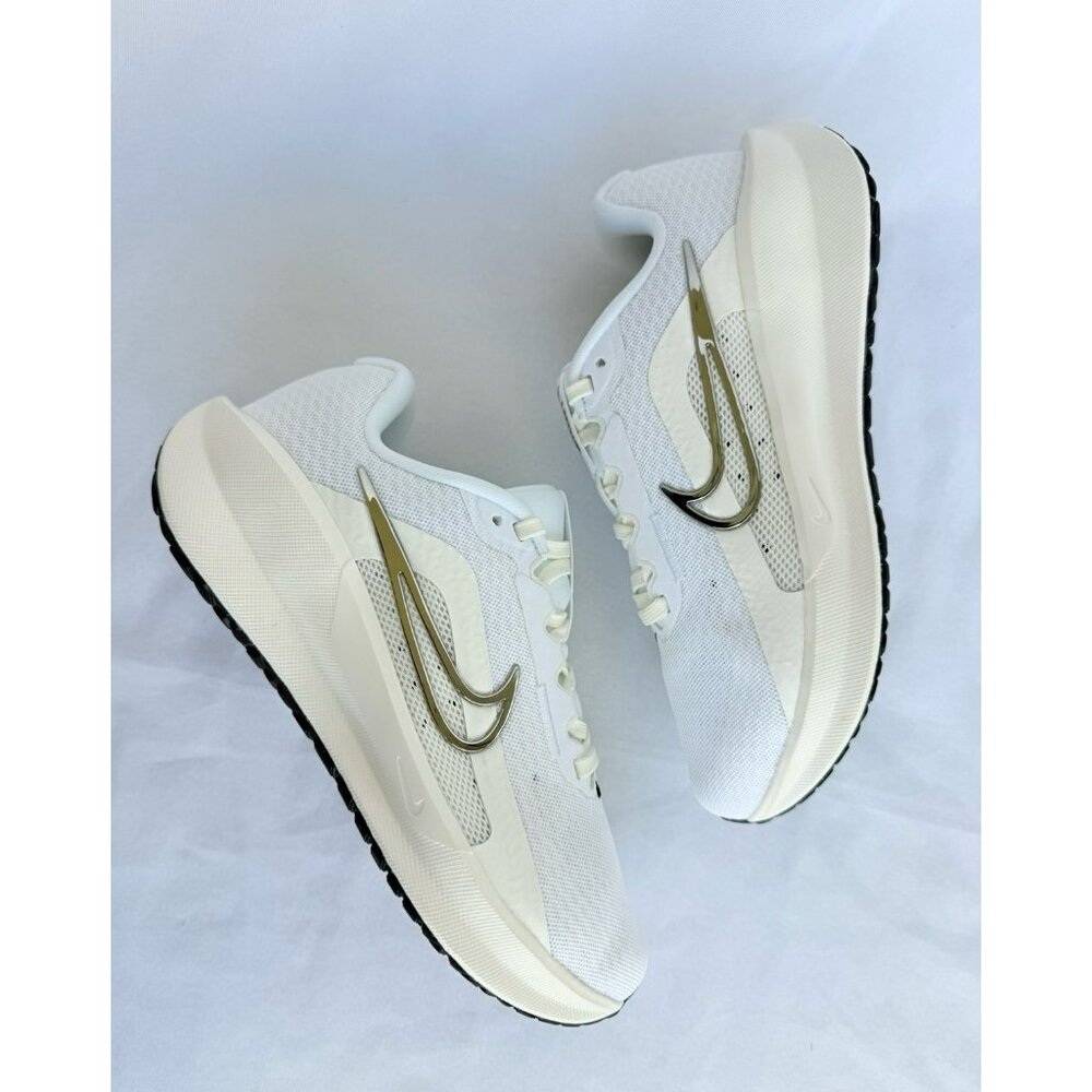 6 WOMEN'S NIKE DOWNSHIFTER 13 WIDE WHITE / SILVER/ BLACK RUNNING FZ3088-100